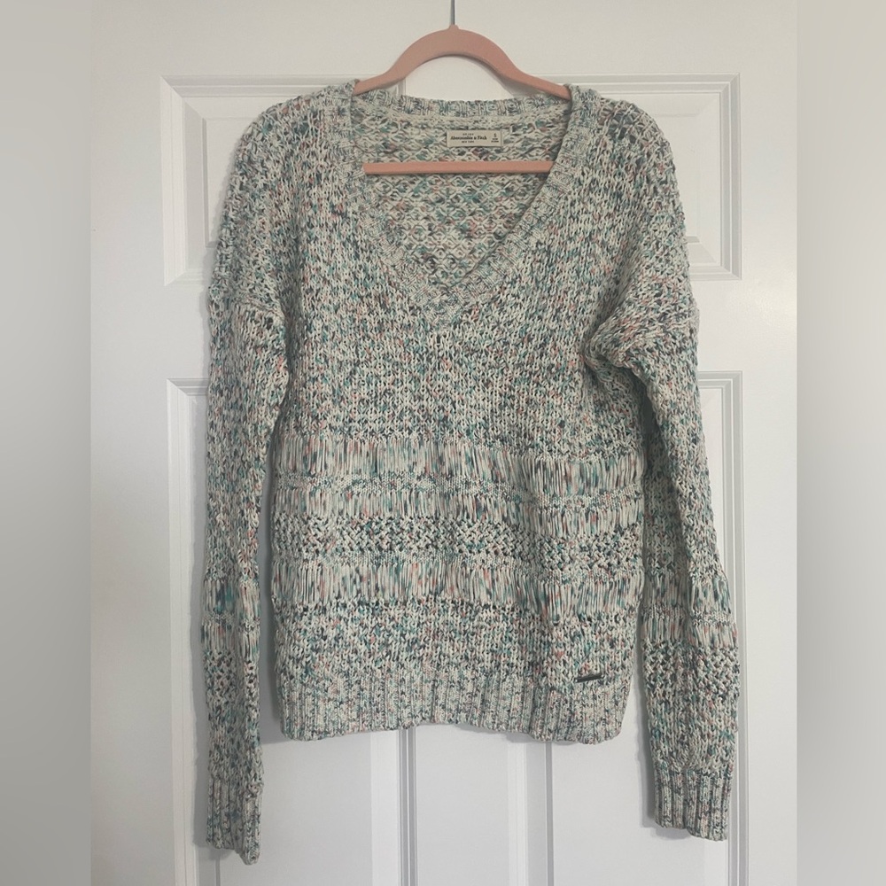 Abercrombie & Fitch Mixed Knit V Neck Sweater